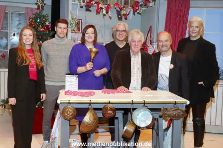 Weihnachtsbaeckerei 18112023 018