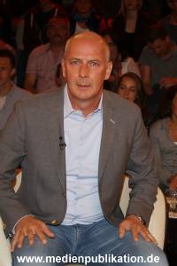 Lanz Sendung2 28062016 025