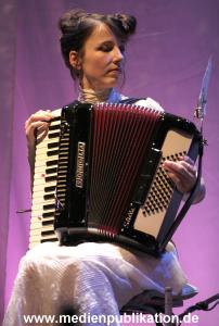 MERET BECKER 09102005 024
