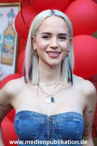 Olivia Jones 28052024 108