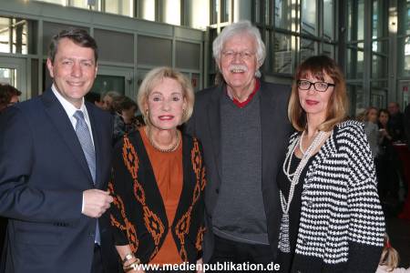 Neujahrspunsch Komoedie 04012015 046