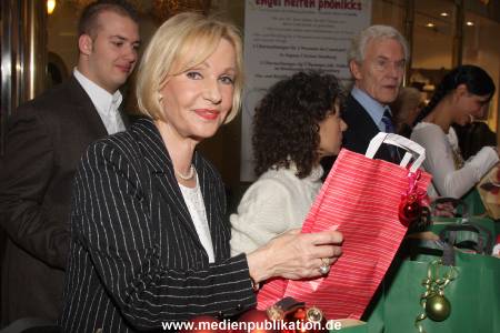 Phoenix Charity 06122007 045
