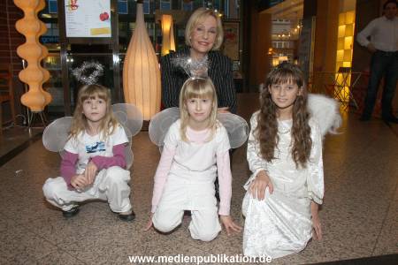 Phoenix Charity 06122007 080