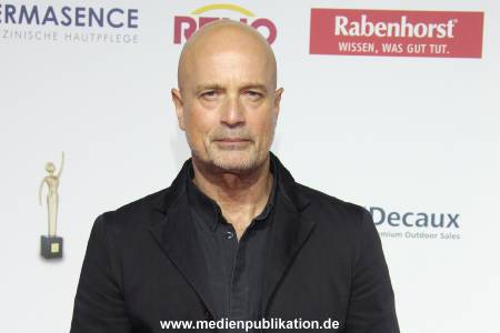 Goldene Bild der Frau 21102017 080