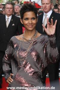 Halle Berry 30092010 009