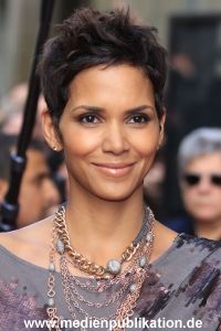 Halle Berry 30092010 027