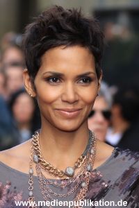 Halle Berry 30092010 030