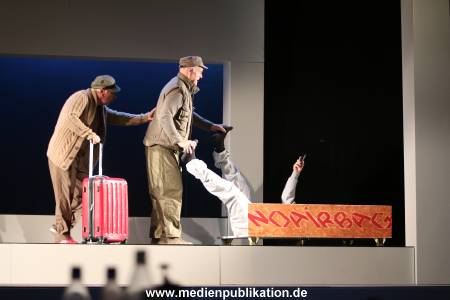 DerHunderjaehrige Fenster 10102013 083