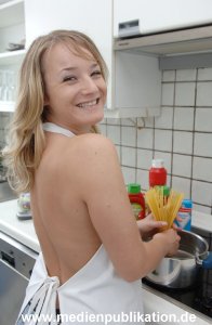 Single Julia 018