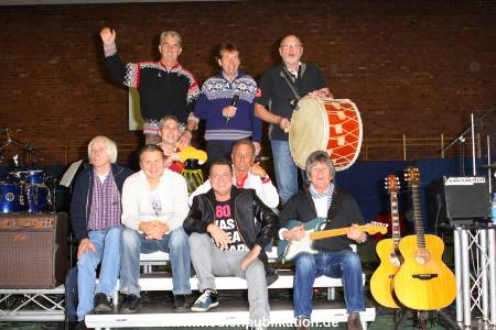 Blaeck Foeoess 28122012 024