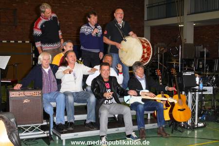 Blaeck Foeoess 28122012 041