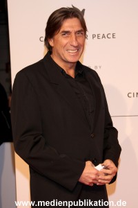 Cinema for Peace 09022009 002