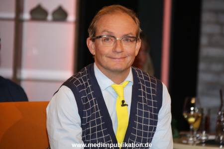 3nach9 30092022 082