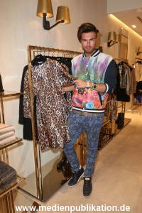 LIUJO Opening 19092013 285