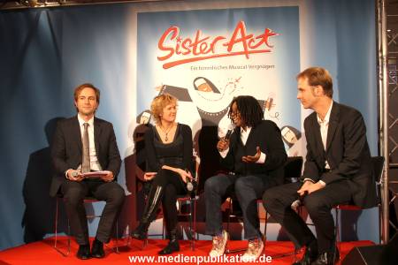 Whoopi 04122009 065