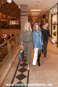 Latenightshopping 07102016 589