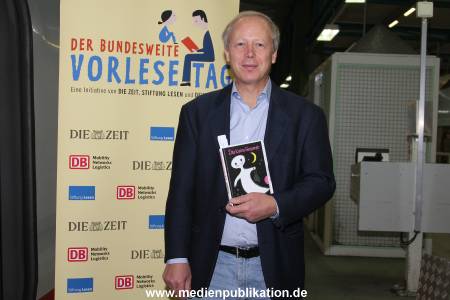 Vorlesetag DB 18112011 033