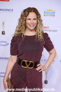GoldeneBildDerFrau 09112022 158