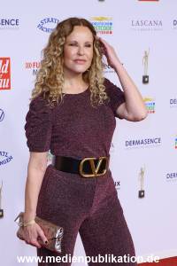 GoldeneBildDerFrau 09112022 198