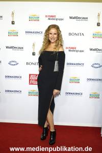 GoldeneBildDerFrau 11102023 106