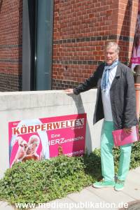 Busse Koerperwelten 001