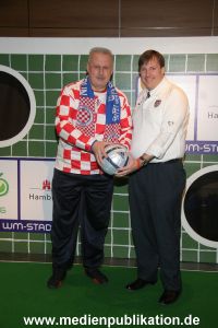 WM Auslosung 09122005 003
