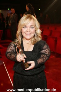 Goldene Bild der Frau 20112014 760