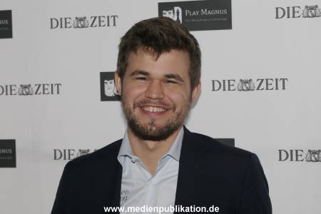 Carlsen Schach 20022016 010