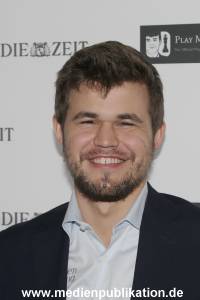Carlsen Schach 20022016 013
