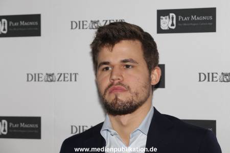 Carlsen Schach 20022016 024