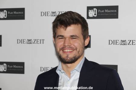 Carlsen Schach 20022016 028