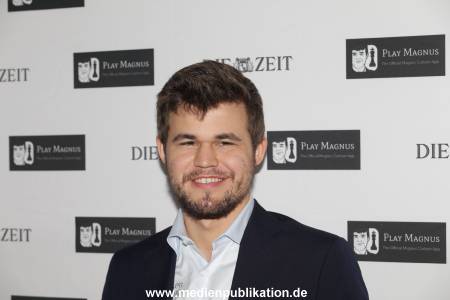 Carlsen Schach 20022016 031