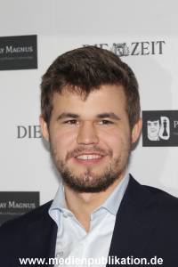 Carlsen Schach 20022016 032