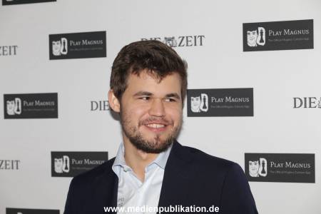 Carlsen Schach 20022016 033