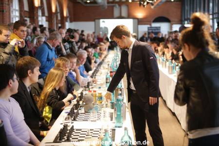 Carlsen Schach 20022016 073