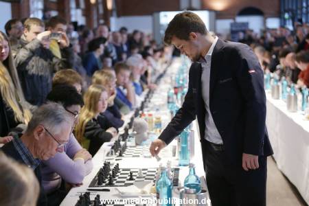 Carlsen Schach 20022016 083