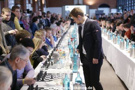 Carlsen Schach 20022016 088
