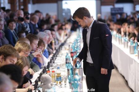 Carlsen Schach 20022016 092