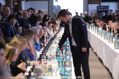 Carlsen Schach 20022016 094