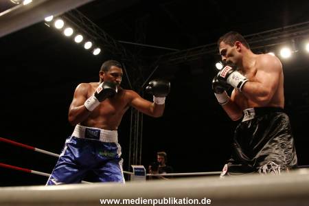 Universum Fight Night 12102012 101