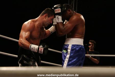 Universum Fight Night 12102012 120