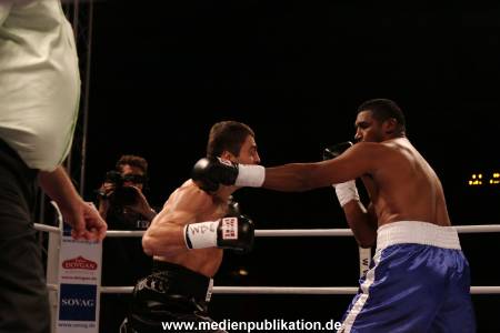 Universum Fight Night 12102012 159