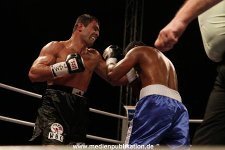 Universum Fight Night 12102012 166
