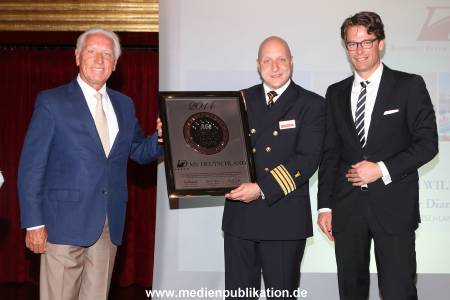 Six Star Award 01072014 023