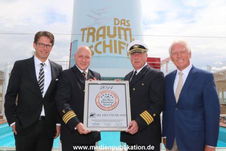 Six Star Award 01072014 037