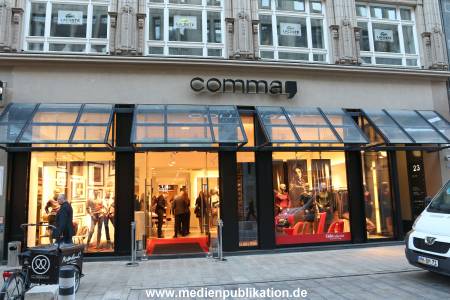 Comma Store 26092013 001