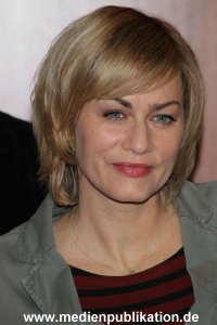Katie Fforde 28112013 022