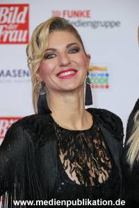 GoldeneBildDerFrau 20112024 374