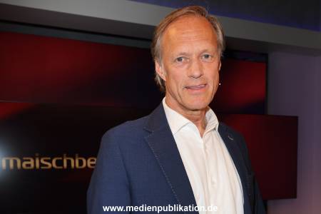 Maischberger 26042023 023