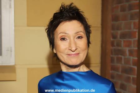 Rote Rosen 14112022 074